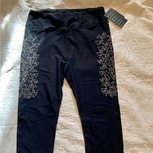 Black Geometric Patterned Leggings. NWT